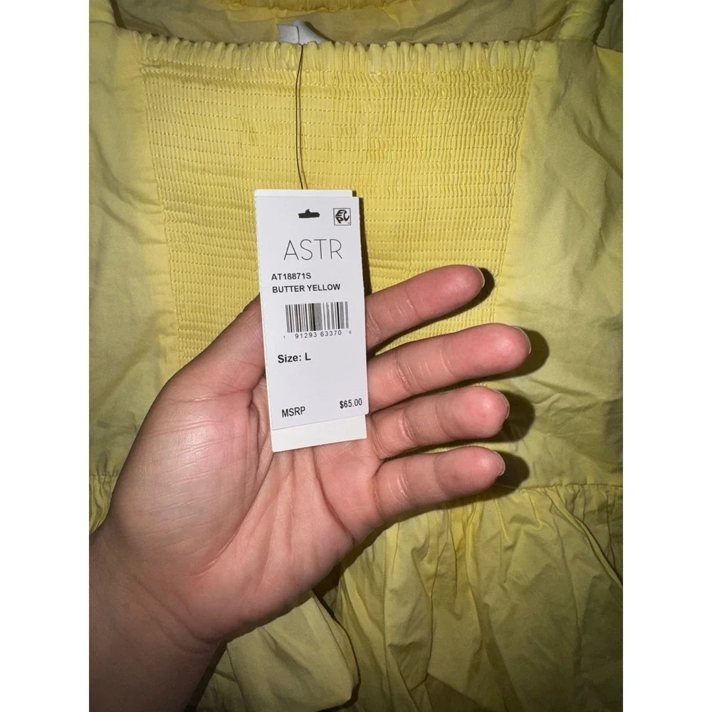 ASTR the Label Butter Yellow Bubble Hem Peplum Top Smocked Back NWT L - Picture 7 of 9